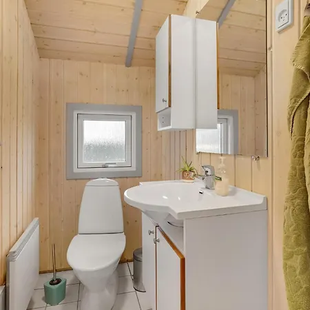 4 Bedroom Gorgeous In 別荘 ハザスレウ